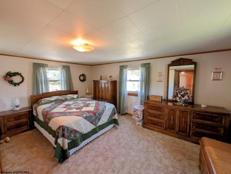 43 Kennedy Street Hepzibah WV 26404