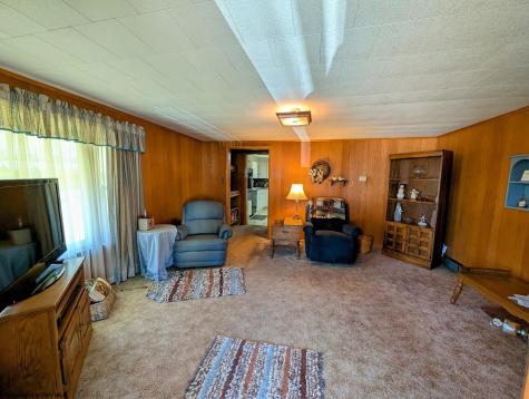 43 Kennedy Street Hepzibah WV 26404