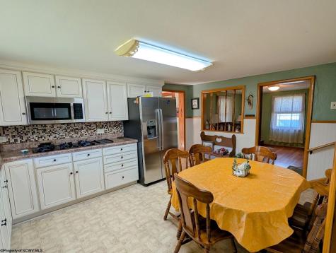 43 Kennedy Street Hepzibah WV 26404