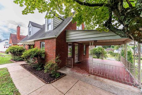 1132 Sunset Drive Fairmont WV 26554