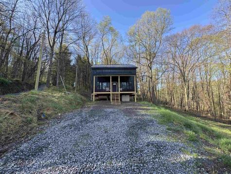 629 Glory Barn Road Morgantown WV 26508