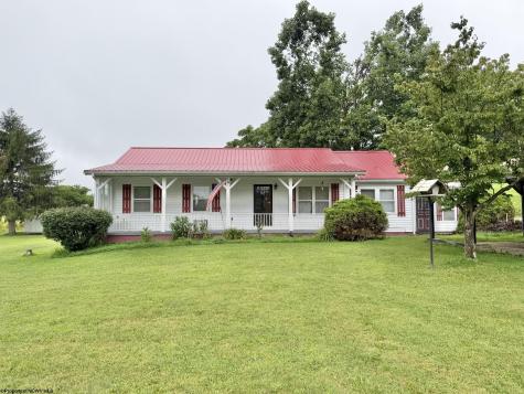 81 Fort Hill Rock Cave WV 26234