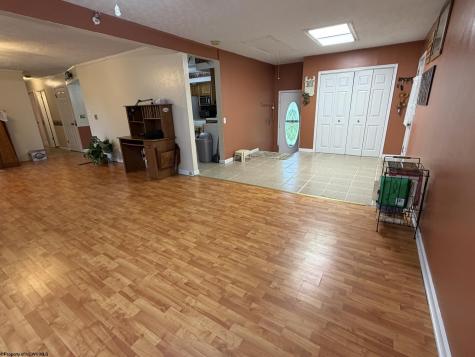 81 Fort Hill Rock Cave WV 26234
