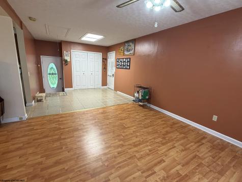 81 Fort Hill Rock Cave WV 26234