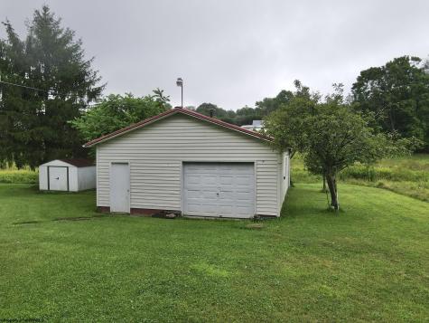 81 Fort Hill Rock Cave WV 26234