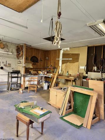 81 Fort Hill Rock Cave WV 26234