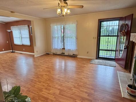 81 Fort Hill Rock Cave WV 26234