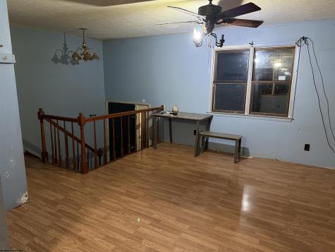 67 Beacon Street Belington WV 26250