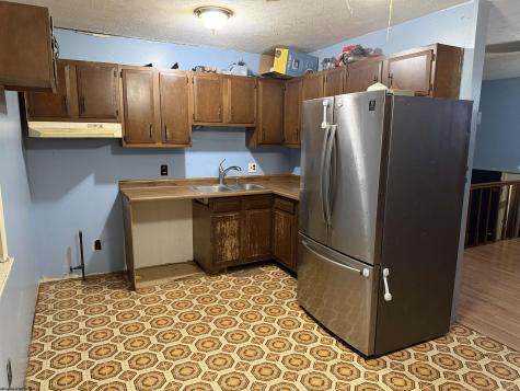 67 Beacon Street Belington WV 26250