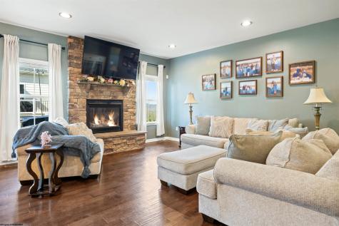126 Falling Water Lane Morgantown WV 26508