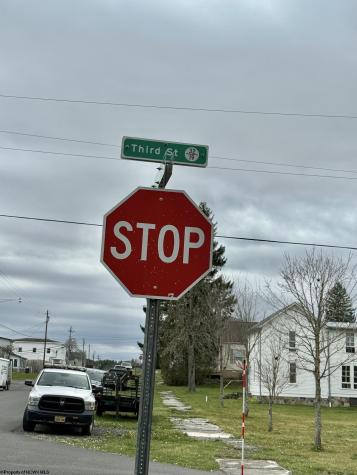 218 Third Street Davis WV 26260