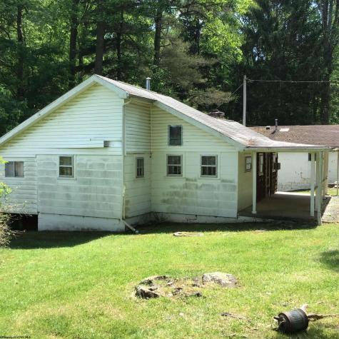 33 Woodhaven Lane Fairmont WV 26554-6069