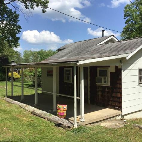 33 Woodhaven Lane Fairmont WV 26554-6069