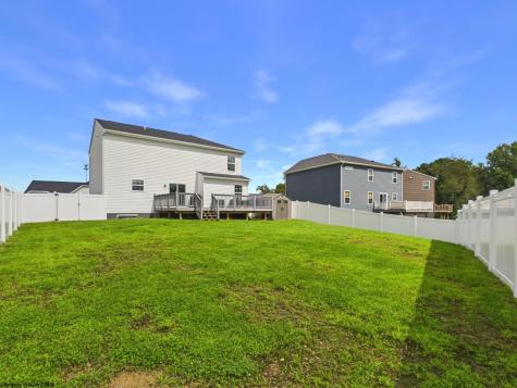 10 Iron Ridge Road Fairmont WV 26554