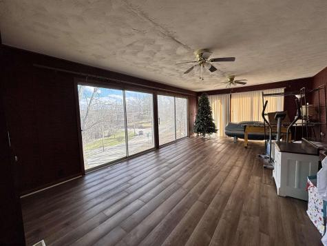 85 Woodsboro Drive Philippi WV 26416
