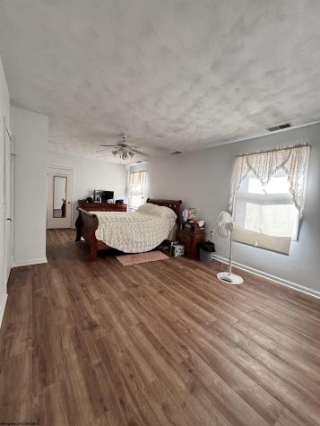 85 Woodsboro Drive Philippi WV 26416
