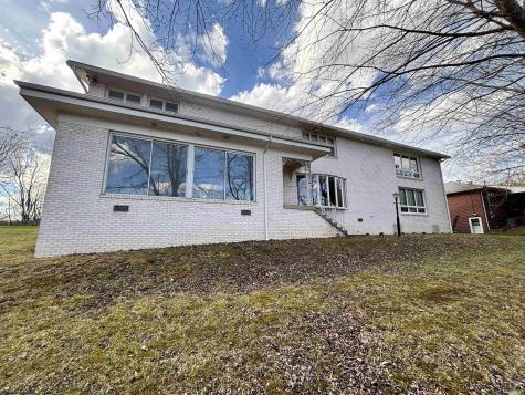 85 Woodsboro Drive Philippi WV 26416