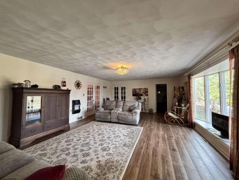 85 Woodsboro Drive Philippi WV 26416