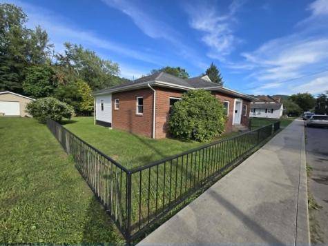 331 Maple Avenue Grafton WV 26354