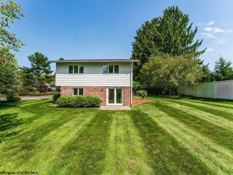674 Manor Place Morgantown WV 26505