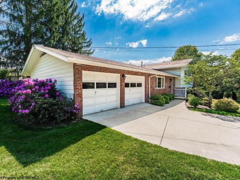 674 Manor Place Morgantown WV 26505
