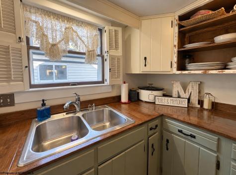 201 Moritz Avenue Grafton WV 26354
