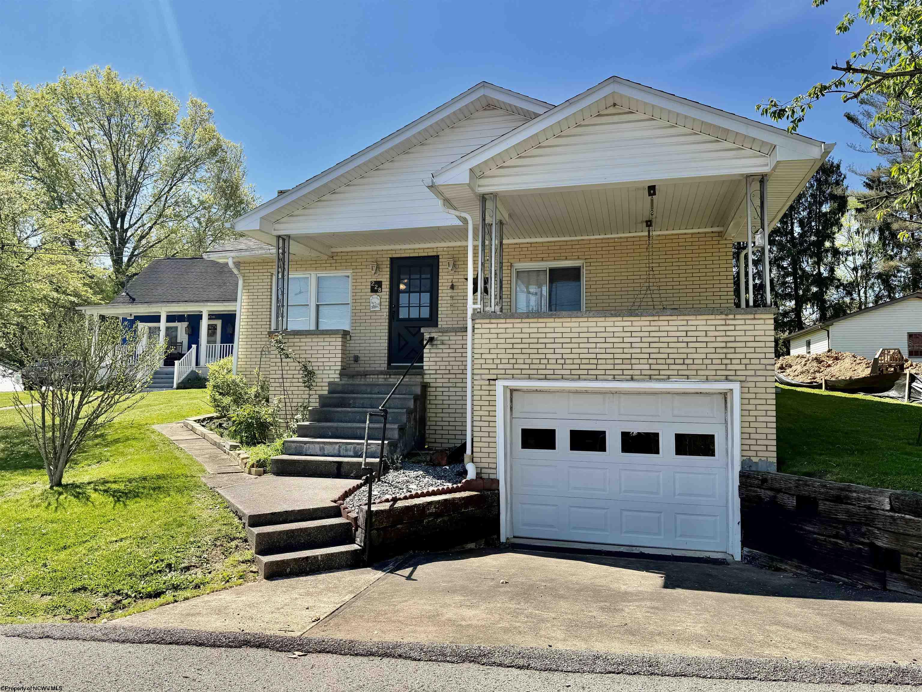 228 Meadowlane Avenue Fairmont WV 26554