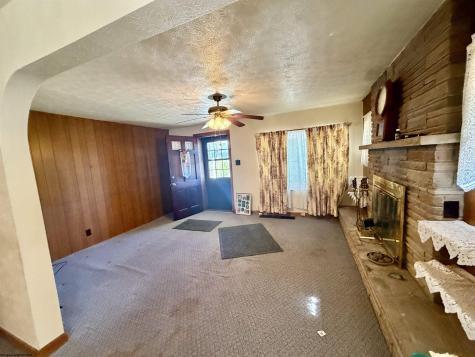 228 Meadowlane Avenue Fairmont WV 26554