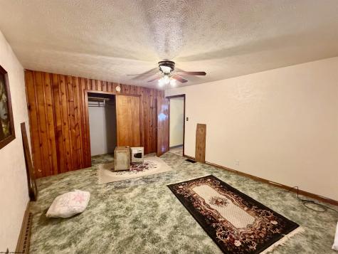 228 Meadowlane Avenue Fairmont WV 26554
