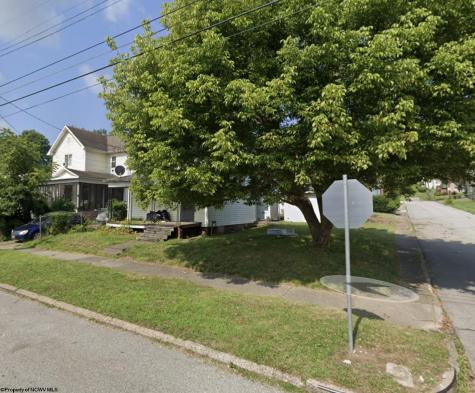 1011 Swann Street Parkersburg WV 26101