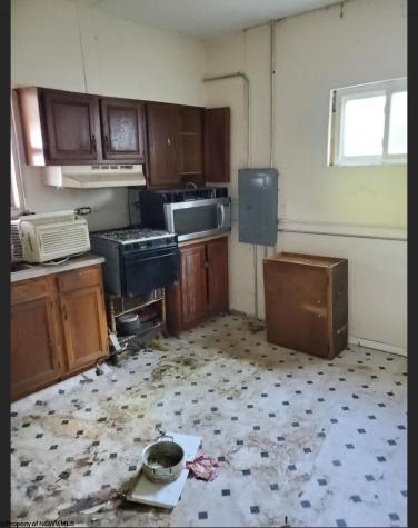 1011 Swann Street Parkersburg WV 26101