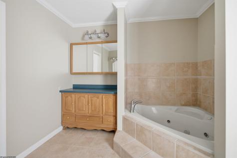 1098 Brookings Drive Morgantown WV 26508