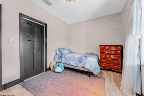 1073 Kanes Creek Road Kingwood WV 26537