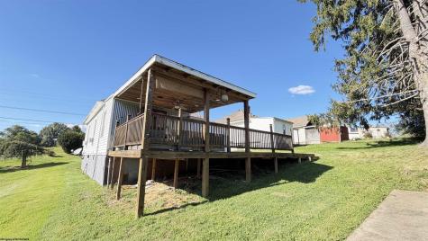117 Grand Avenue Bridgeport WV 26330-1709