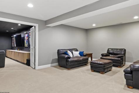 77 Falling Water Lane Morgantown WV 26508