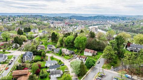 927 Fairfax Drive Morgantown WV 26505