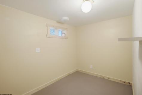 595 Owens Avenue Fairmont WV 26554