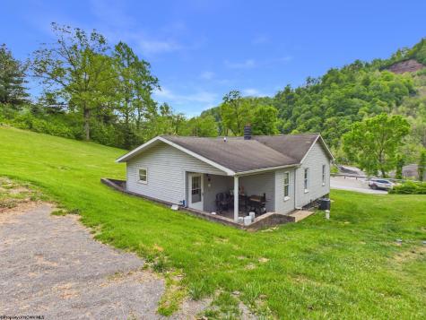3402 Harrison Avenue Elkins WV 26241