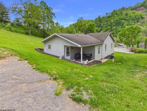 3402 Harrison Avenue Elkins WV 26241