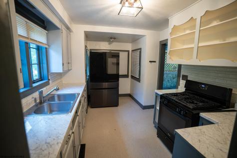 7 Mayflower Lane Mount Clare WV 26408