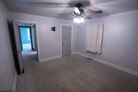 7 Mayflower Lane Mount Clare WV 26408