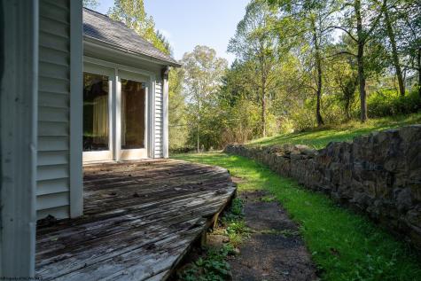 7 Mayflower Lane Mount Clare WV 26408
