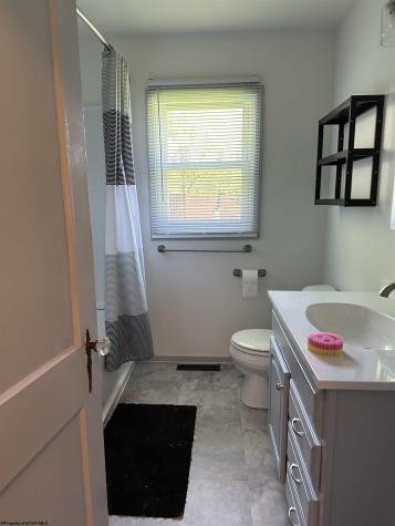 7 Mayflower Lane Mount Clare WV 26408