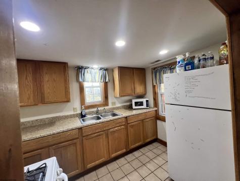 1794 Lake Floyd Circle Bristol WV 26426-000