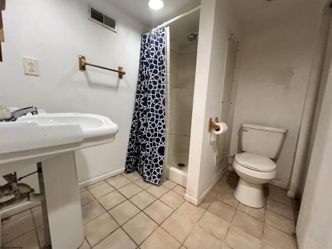 1794 Lake Floyd Circle Bristol WV 26426-000