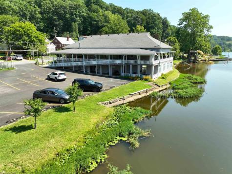 1794 Lake Floyd Circle Bristol WV 26426-000