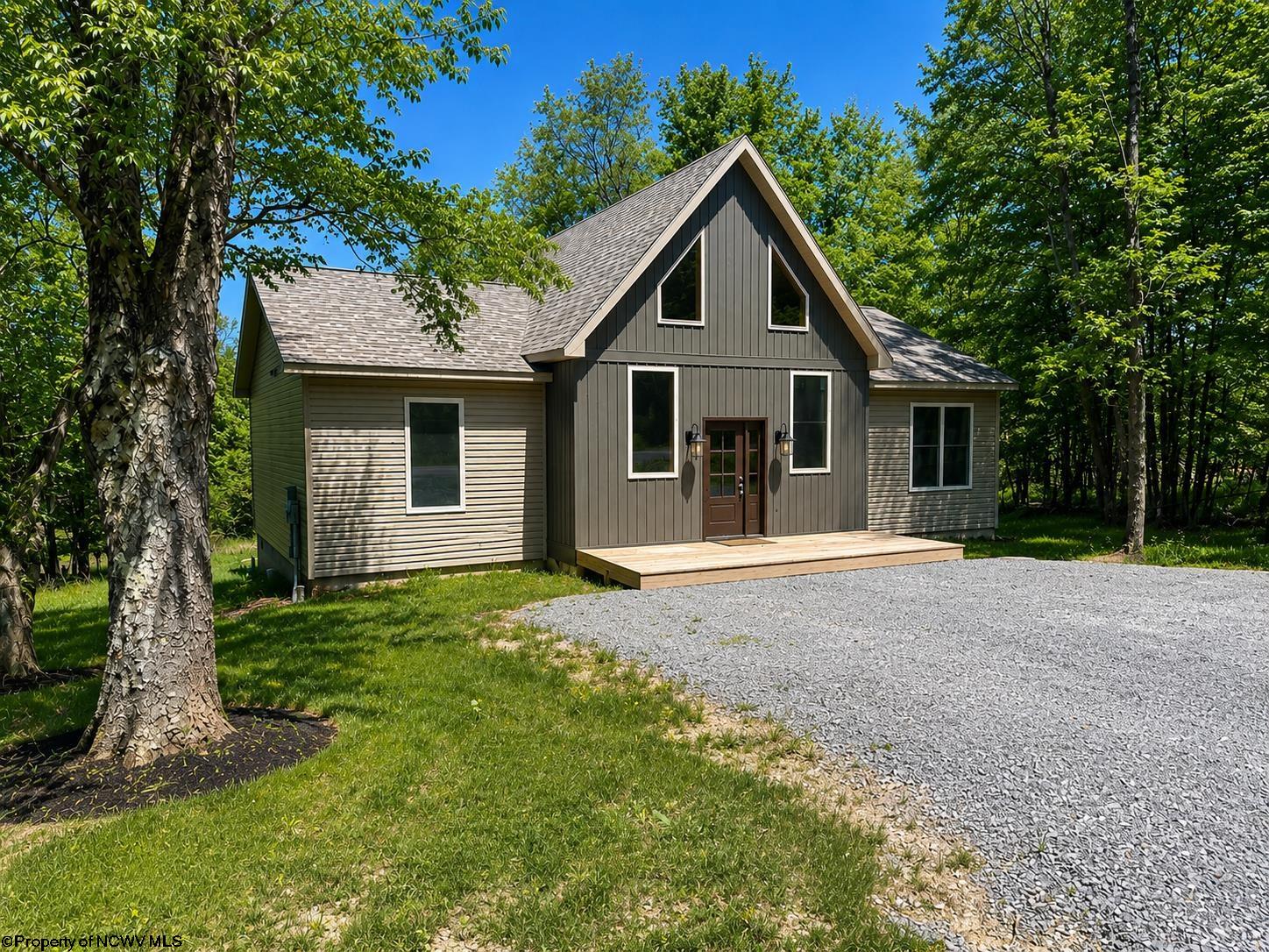 371 Goldfinch Lane Terra Alta WV 26764