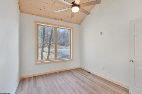 371 Goldfinch Lane Terra Alta WV 26764