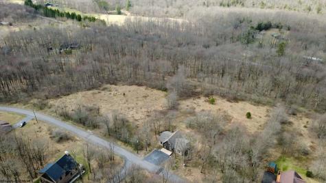 371 Goldfinch Lane Terra Alta WV 26764