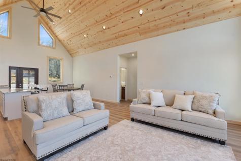 371 Goldfinch Lane Terra Alta WV 26764